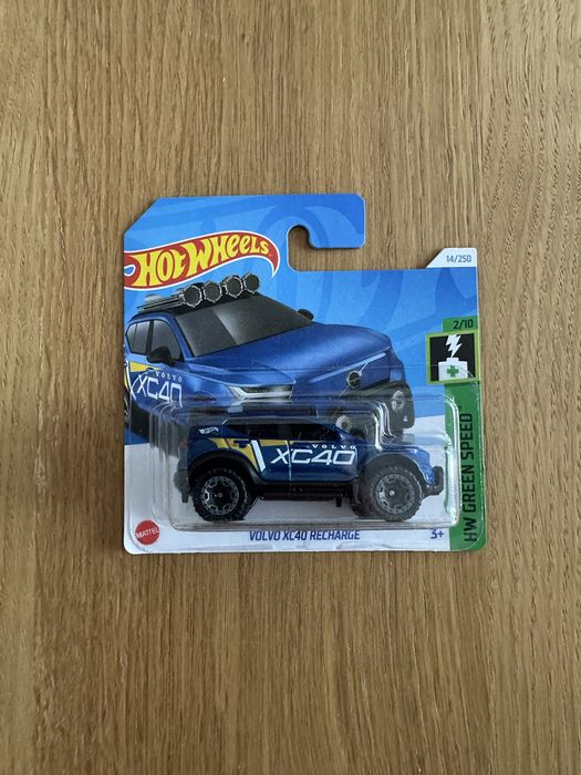 Hot Wheels Volvo XC40 Recharge
