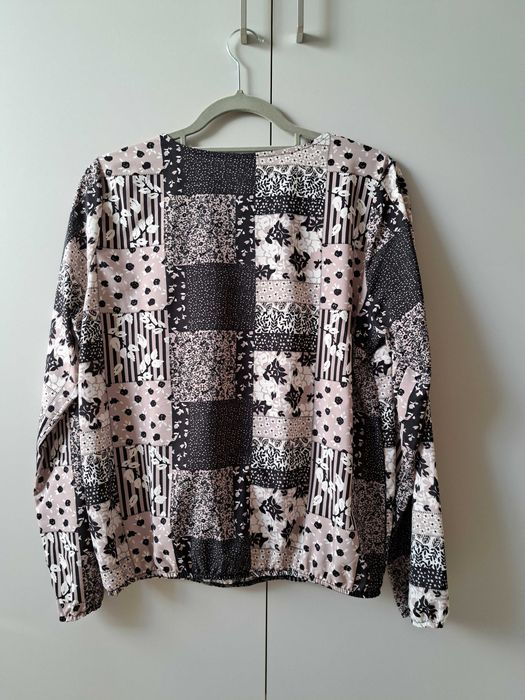 Wzorzysta bluzka