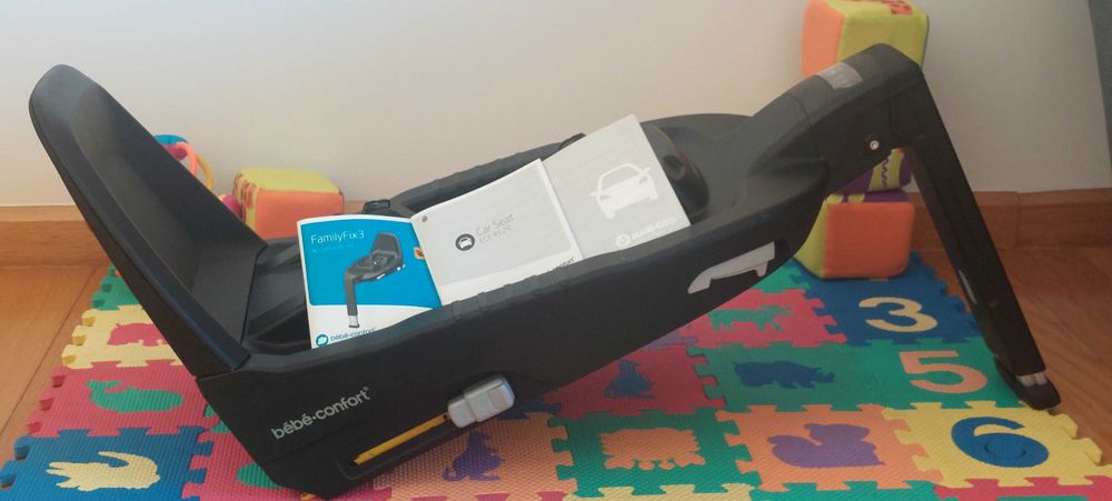Base Isofix Family Fix 3 + Ovo Cabrio Fix I-Size