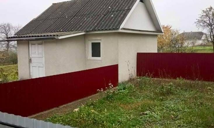 Продам будинок неподалік міста