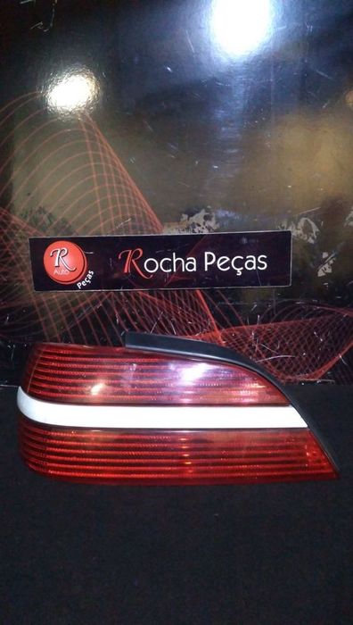 Farolim Stop Esq Peugeot 406 (8B)