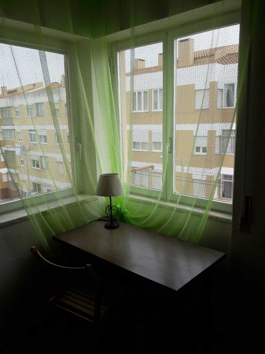 Quartos para arrendar em apartamento T3