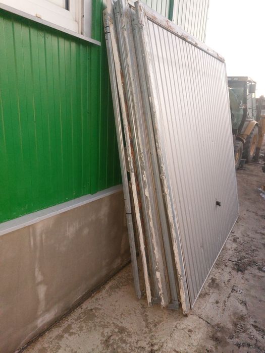 Brama garażowa uchylna N 80 2350x2350 Hormann