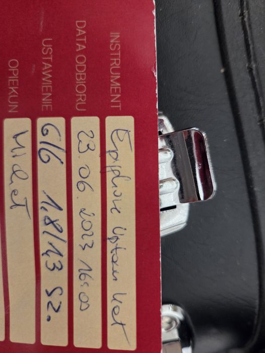 Epiphone Uptown Kat + hard case Epiphone + Peavey Blazer 158