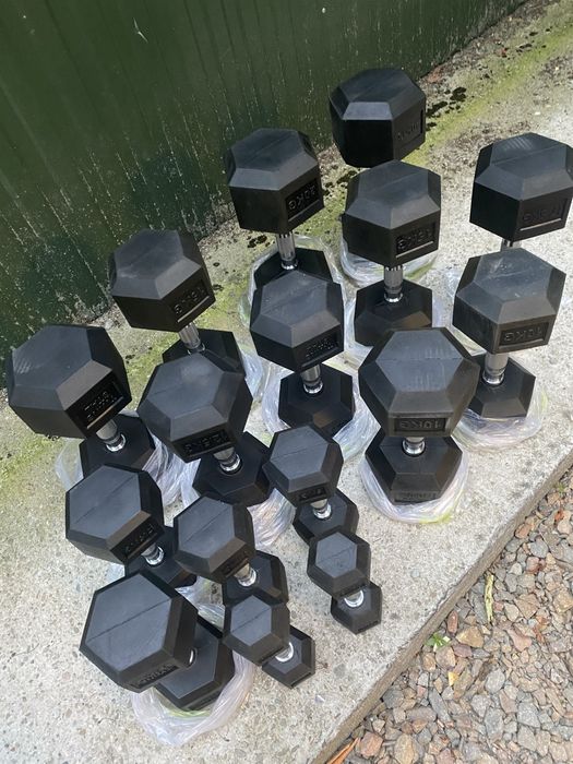 Zestaw hantli hexagonalnych 2-20kg