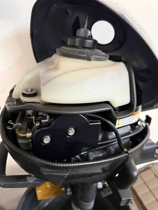 Barco pneumático YAM 240 AIR com motor Yamaha 2.5HP