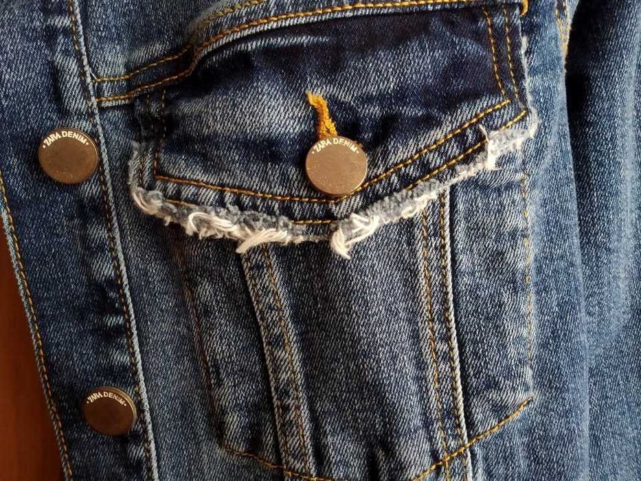 (NOVO C/ ETIQUETA, PORTES GRÁTIS) ZARA: Blusão de Ganga/Denim (Tam. M)