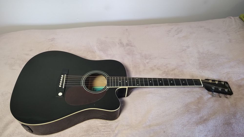 Ever Play AP-303CEQ GT-4 BK solidna gitara elektroakustyczna. Dobra cena !!