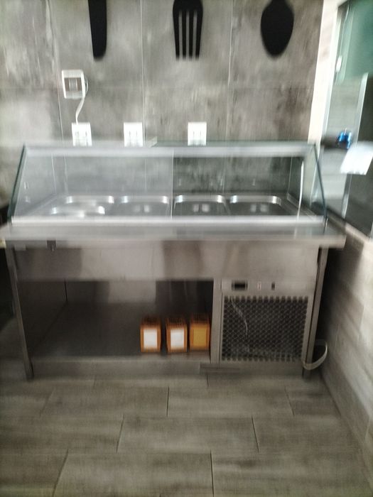 Balcão de refrigeração com 4 divisões