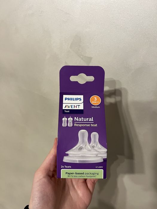 Соска силіконова Philips AVENT Natural, потік 3, 1+ місяць