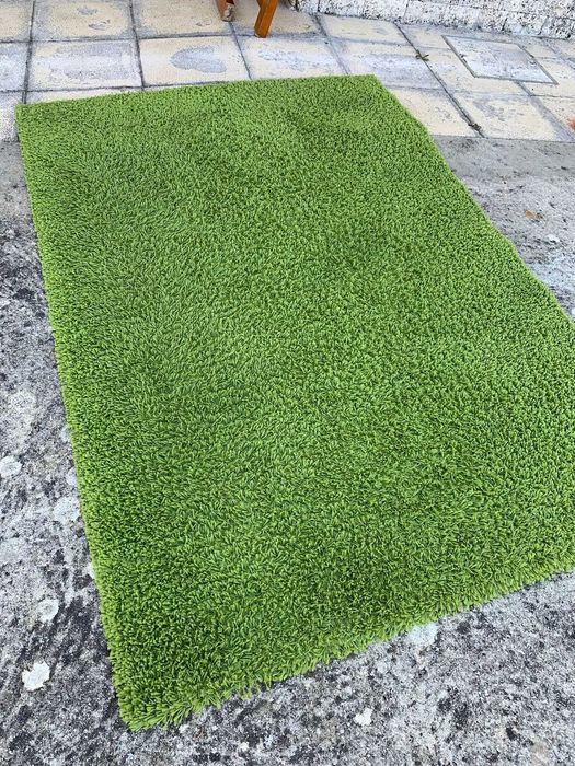 Tapete verde como novo