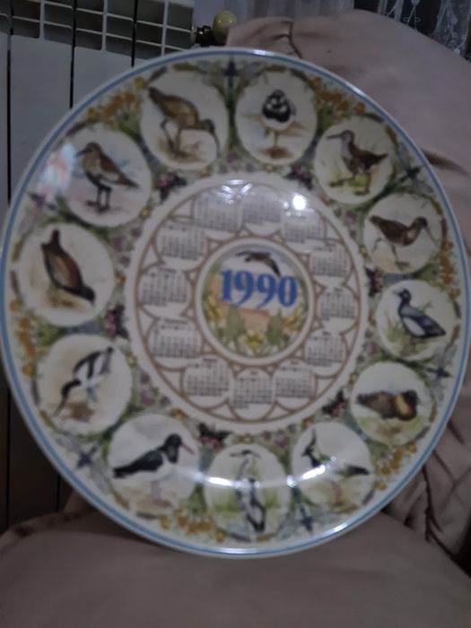 Talerz KALENDARZ Wedgwood