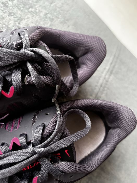 кросівки спортивні nike