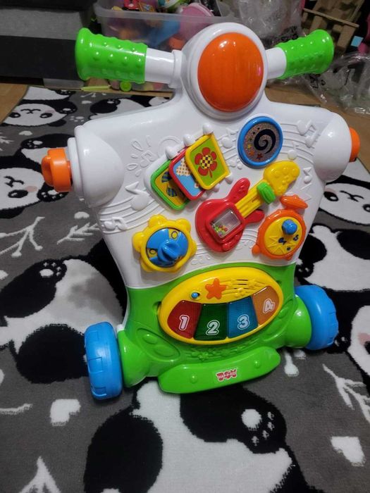 Jeździk pchacz dla dziecka