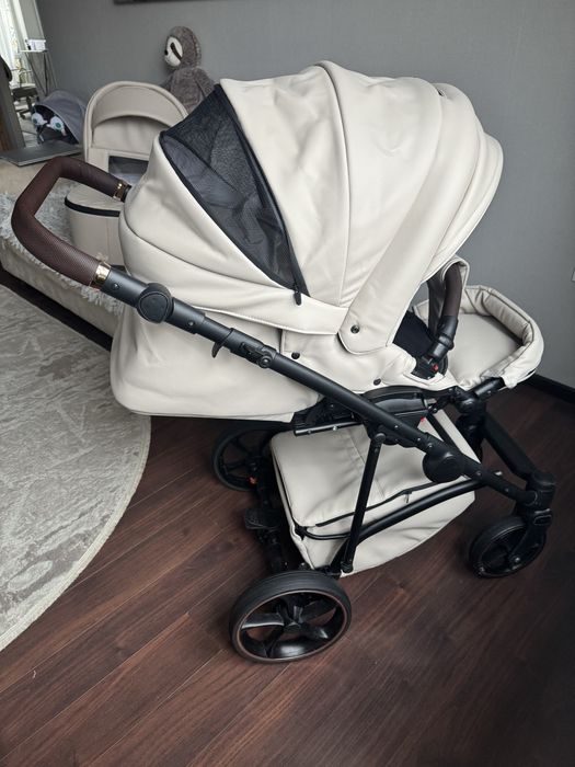Продам коляску Baby Pram Bailey в ідеальному стані