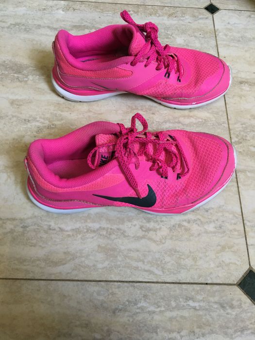 Nike flex tr5, 36,5, 23 cm, sportowe, elastyczna podeszwa