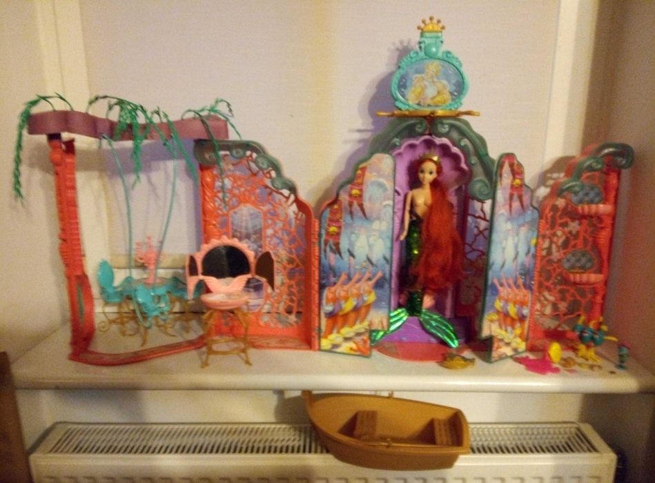 Bąbelkowy pałac Arielki + lalka Disney