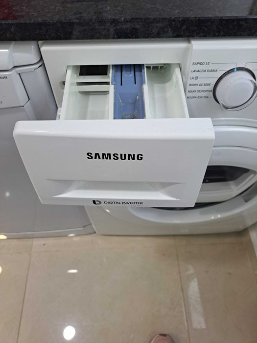 Máquina de lavar roupa