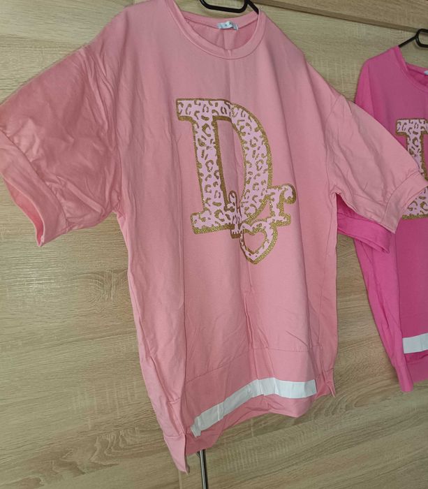 Nowa piękna bluza