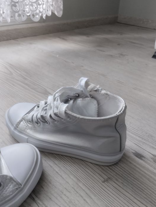 Trampki srebrne coccodrillo r 29- 19 cm