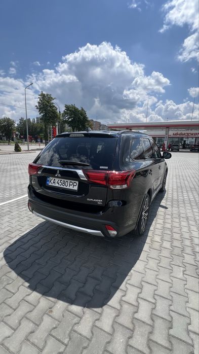 Mitsubishi Outlander