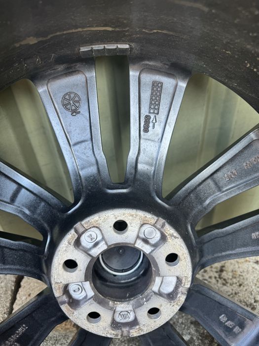 Диски Audi R20 A4, A6, Q3, Q5,оригінал з літніми шинам Bridgestone