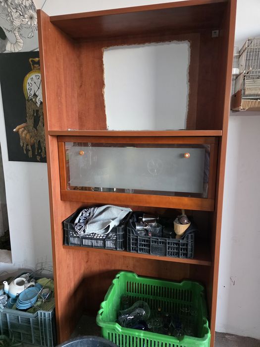 Armário de sala usado