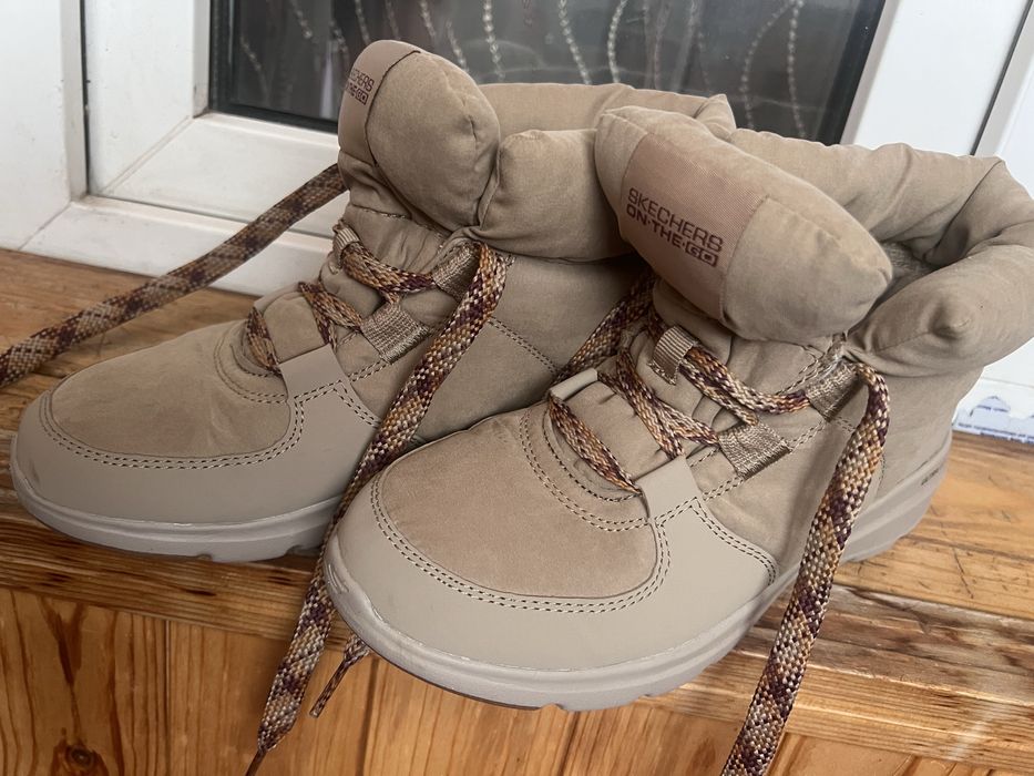 Черевики Skechers Бежеві