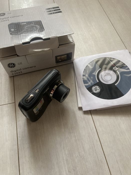 Продам фотоаппарат GE - C 1033.