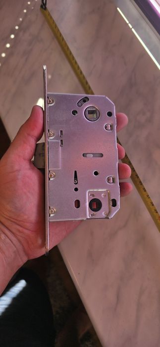 Продам врезные дверные замки