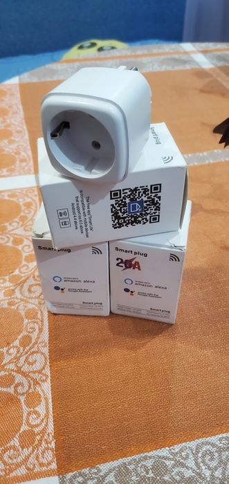 Смарт розетка taya