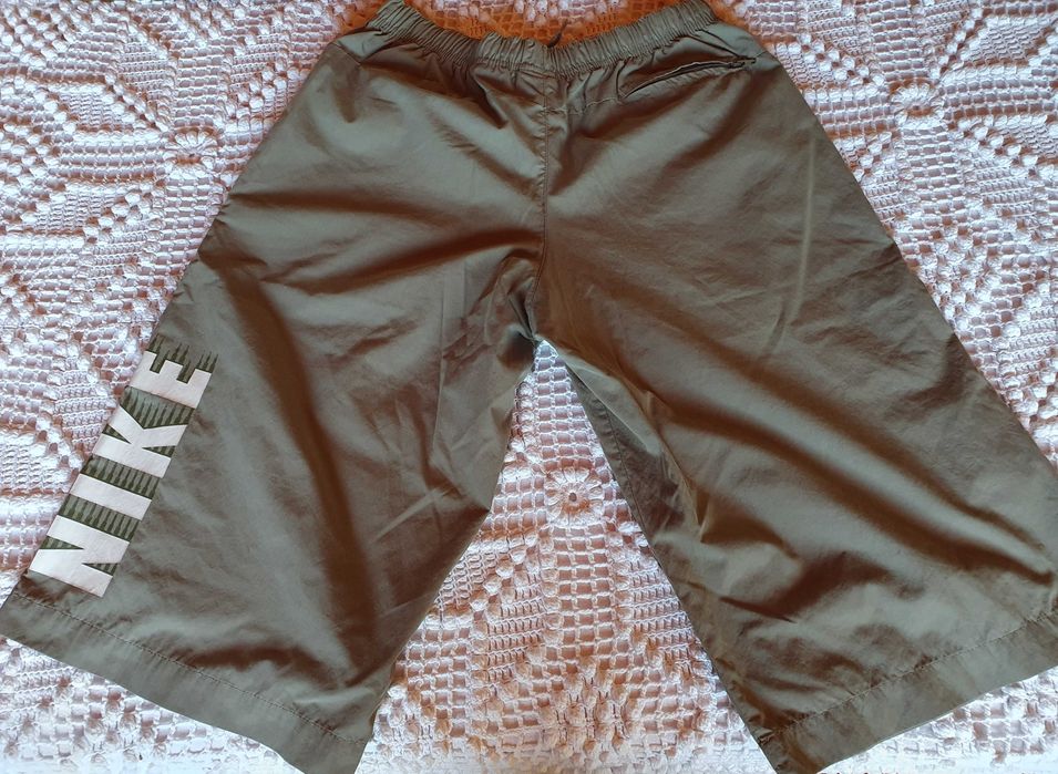 Calções NIKE originais, tamanho "S"