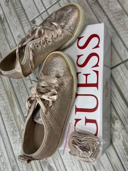 Кеды guess оригинал