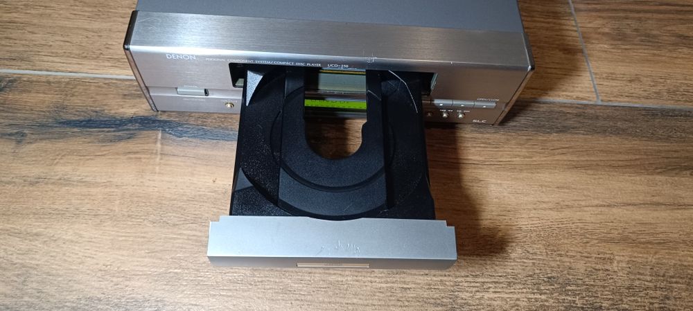 Odtwarzacz CD Denon UCD-250