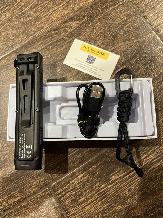 Ультратонкий тактичний ліхтар Nitecore EDC27 UHi