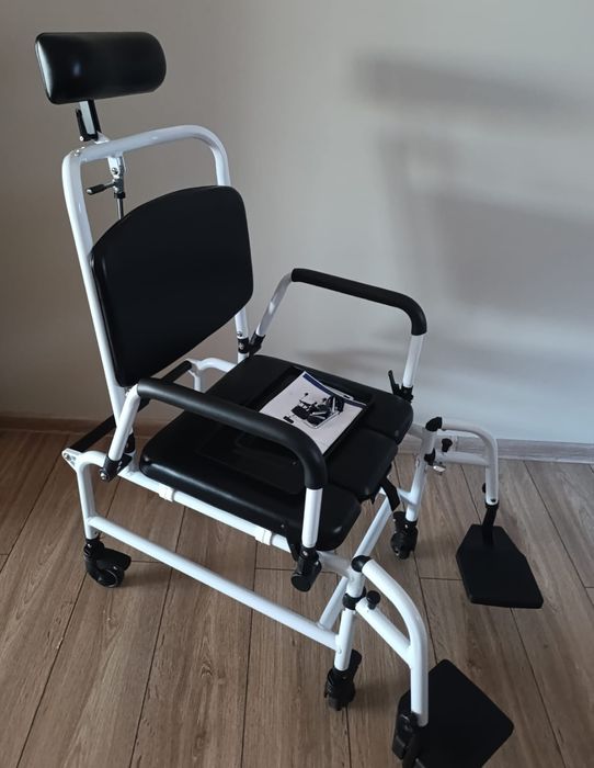 Wózek kąpielowo-toaletowy – NOWY