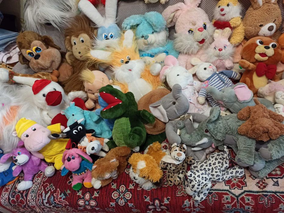 Мягкие детские игрушки. Можно для собак. Много