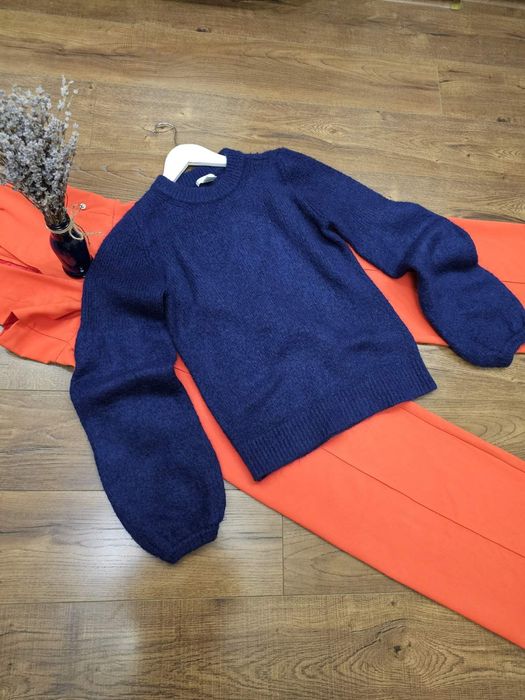 Светр H&M  шерсть  мохер розмір XS S
Стан і