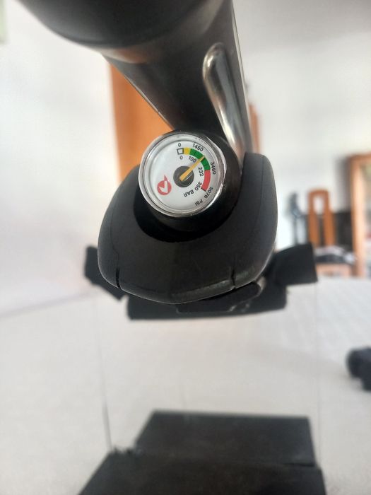 Carabina pressão de ar pcp  gamo