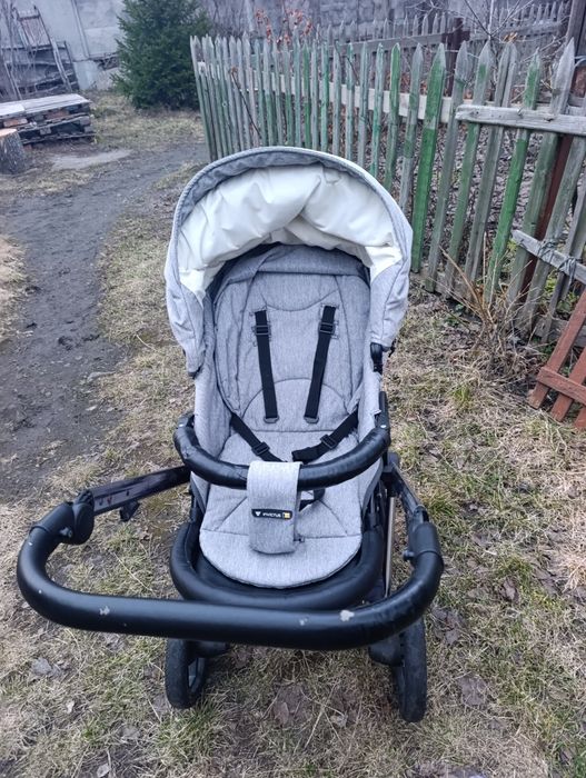 Продам коляску  Invictus V-Plus 2в1