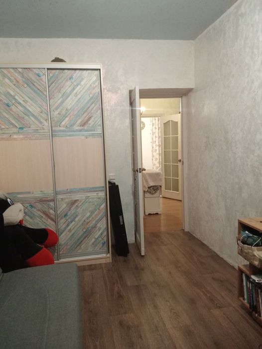 Продається 2-х, кімнатна квартира, вул. Грушевського 17в