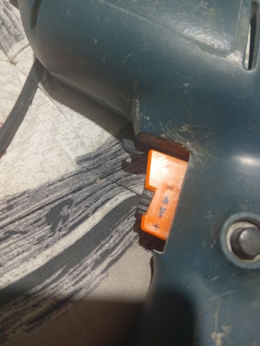 Дрель електрическая