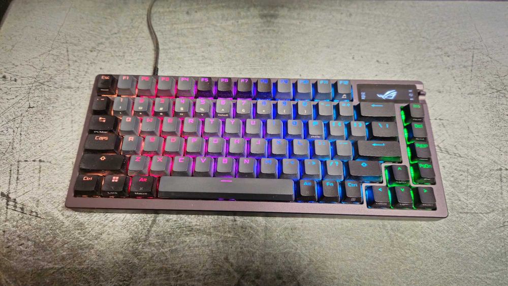Asus ROG Azoth RGB - klawiatura mechaniczna premium