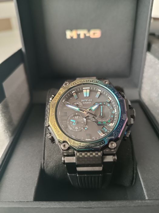 MTG  B2000YR Casio G-shock nowy full set. Szafirowe szkło, carbon