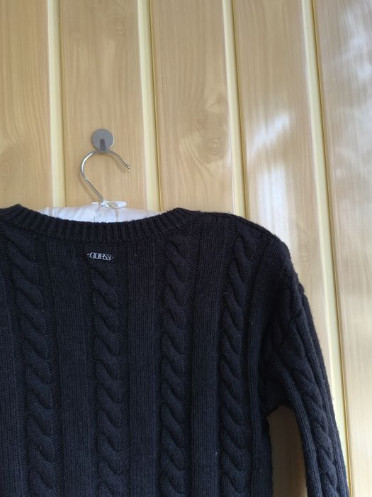 Светр вкорочений в'язаний Guess