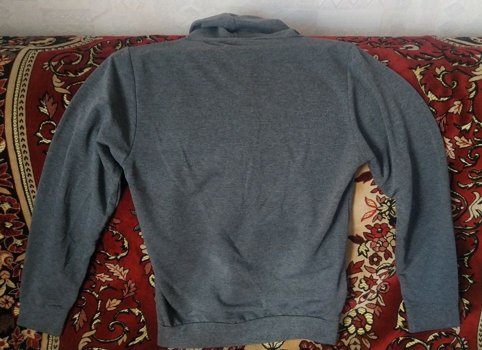 Толстовка мужская с длинной горловиной