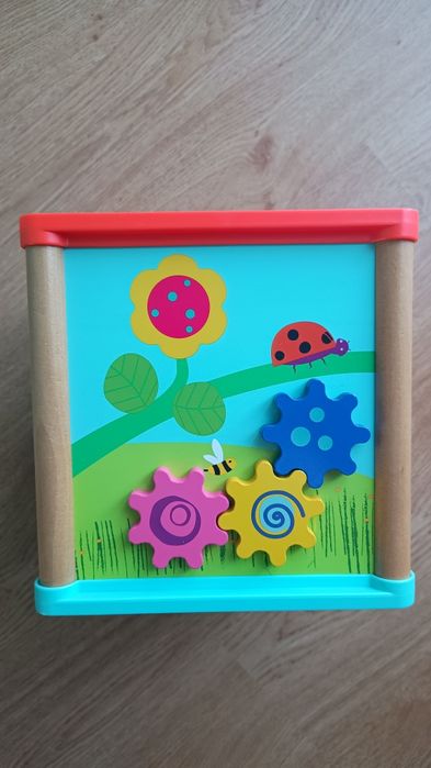 Drewniana kostka edukacyjna