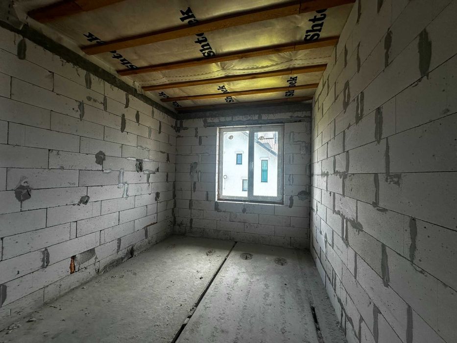 Дуплекс з великою ділянкою в Бучі