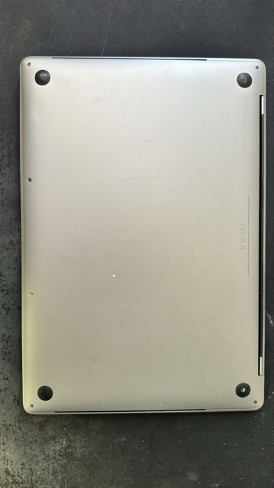 Apple Macbook pro 16 gb 2016