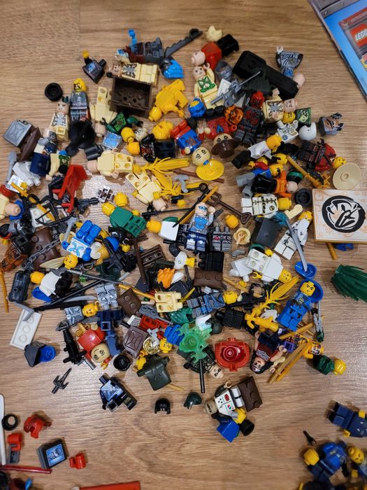 Конструктор Lego 8кг + журнали